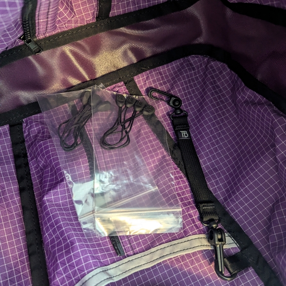 Tom Bihn Parental Unit Diaper Bag Aubergine - Picture 4 of 6